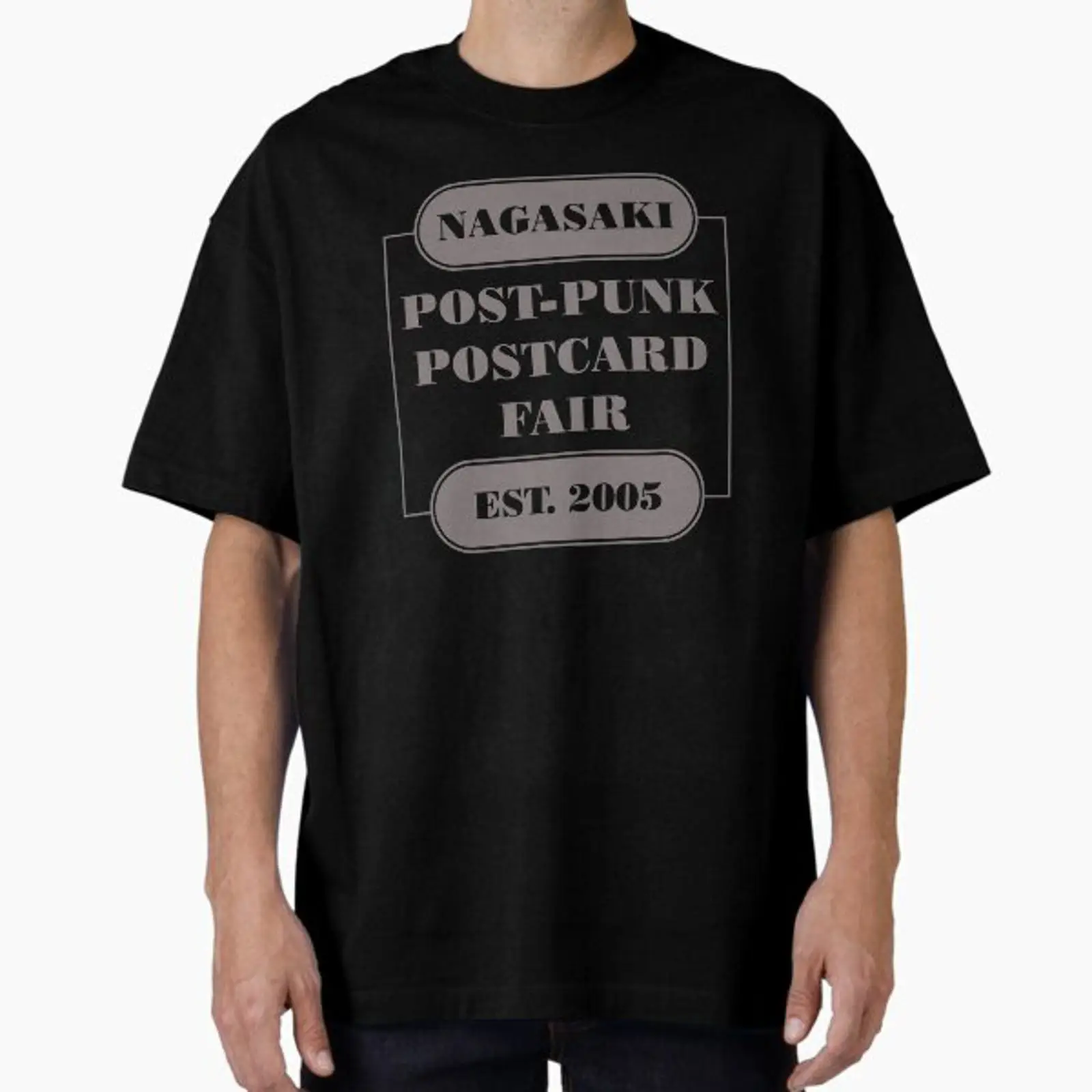 Vintage Fashion Faire - Feira de Postais Post Punk, projetada