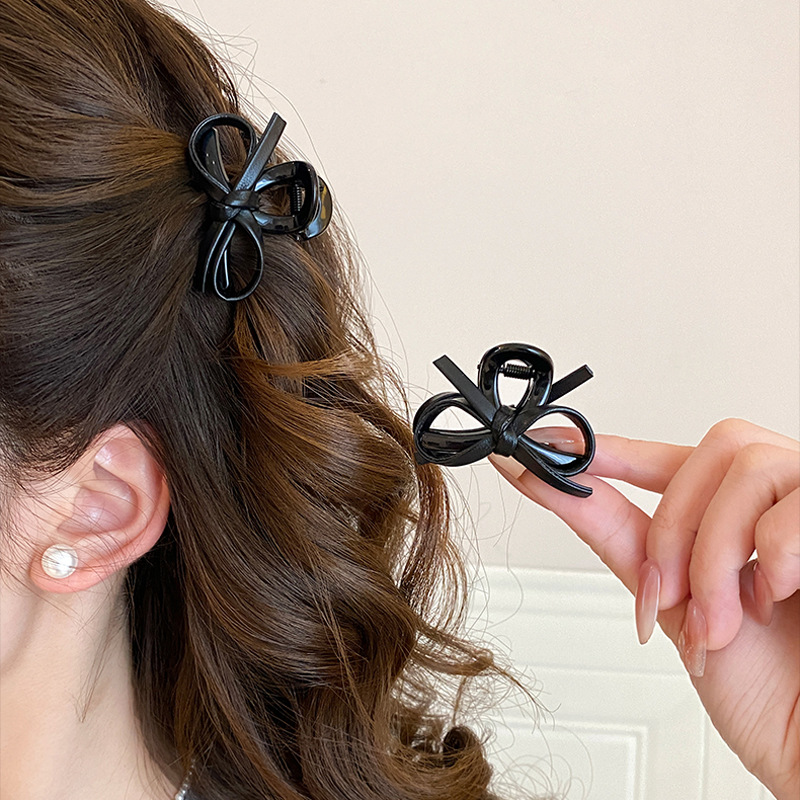 Vintage Fashion Ornaments - Presilha de Cabelo Pequena de Couro