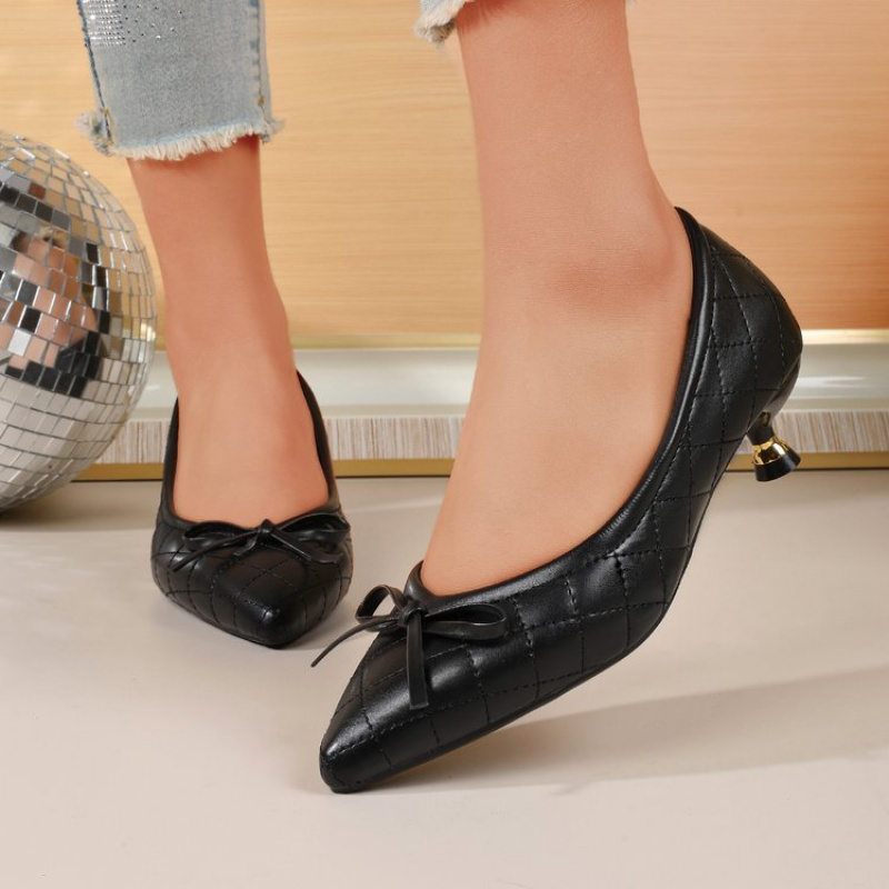 Scarpin Vintage Bico Fino Laço - Vintage Fashion Aesthetic avaliação e preço